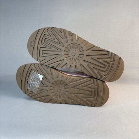 New Women's 7 UGG Boots Bailey Bow Seashell Pink Metallic Extremely Rare Retired - Picture 15 of 16